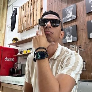 Meet your Posher, Robert